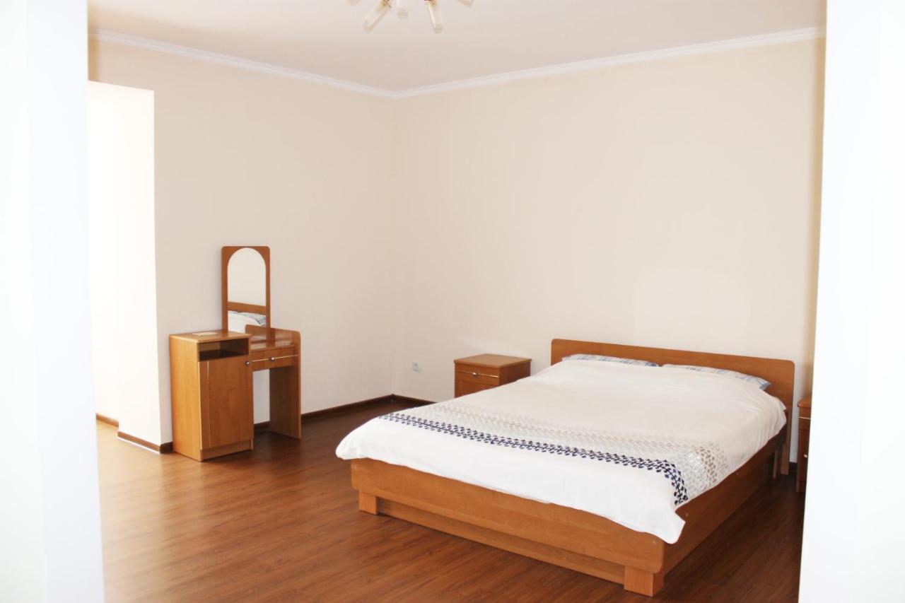 Apartament Центр Міста Однокімнатна Новобудова Łuck Zewnętrze zdjęcie